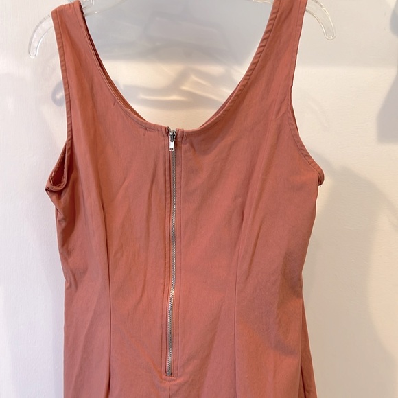 NWOT Pretty Salmon Color Mini Dress with Back Zip in Size Medium! - Picture 7 of 7